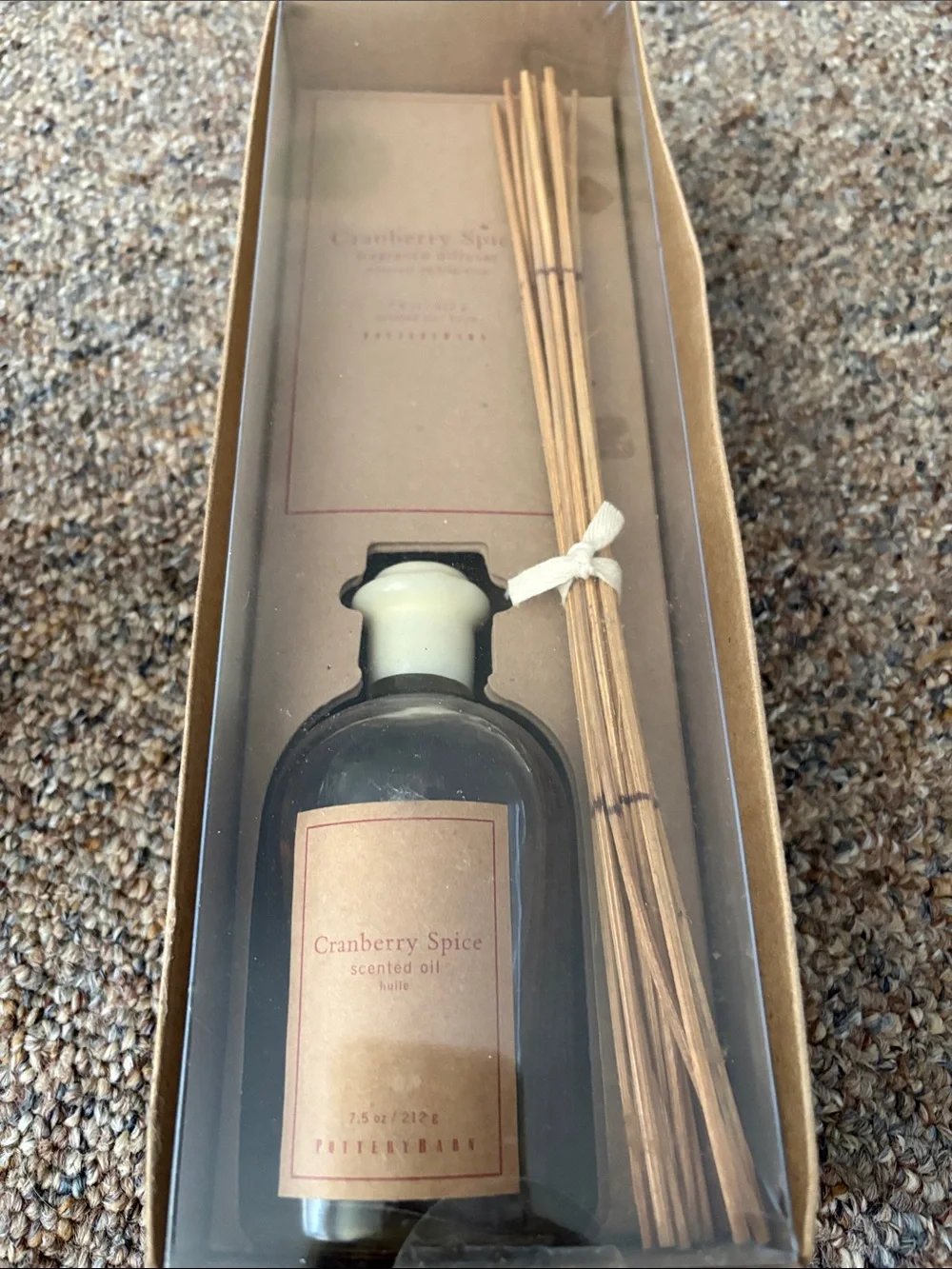 NIB Pottery Barn Cranberry Spice Scented Oil Fragrance Reed Diffuser - 7.5 oz
